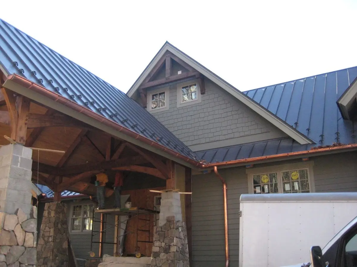 Craftsman Roofing team delivering quality roofing work in Ceylon